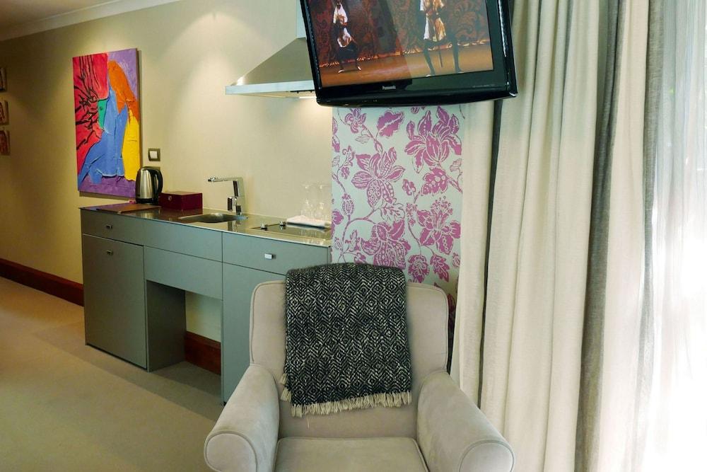 Nice Hotel นิวพลีมัธ ภายนอก รูปภาพ