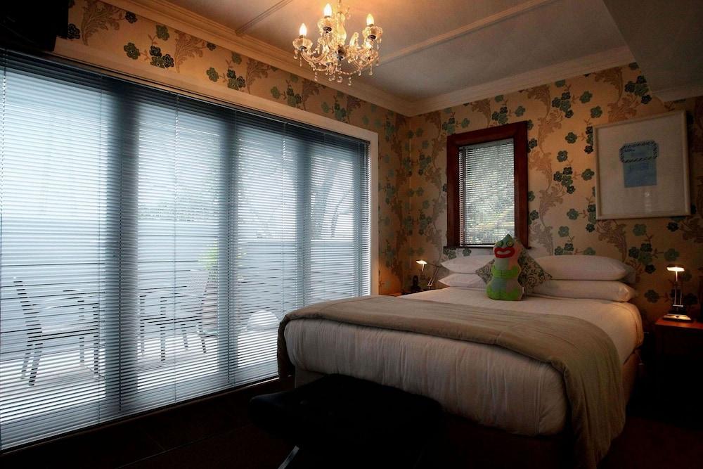 Nice Hotel นิวพลีมัธ ภายนอก รูปภาพ