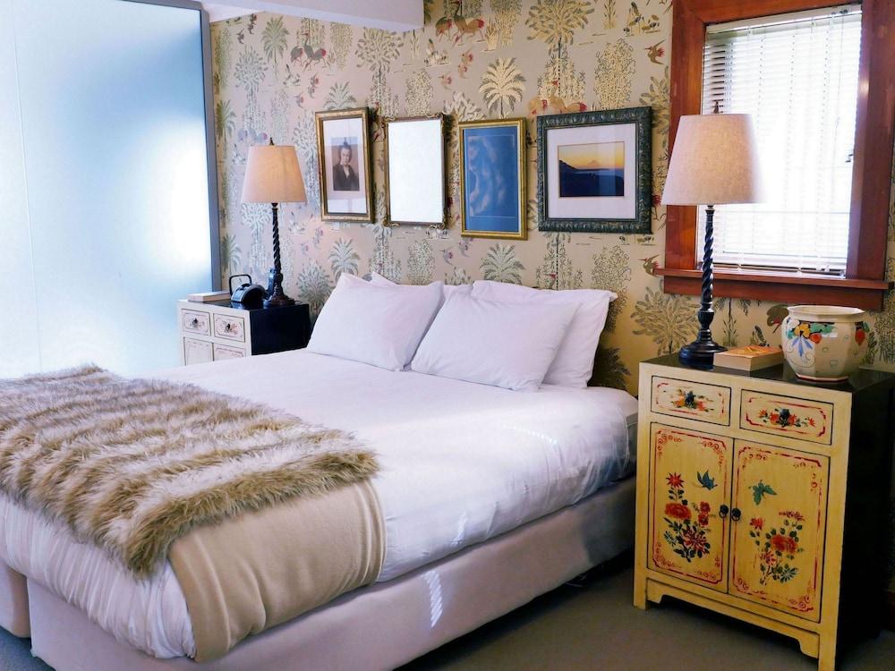 Nice Hotel นิวพลีมัธ ภายนอก รูปภาพ
