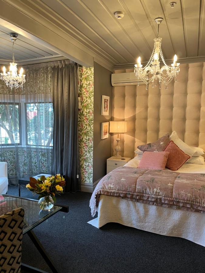 Nice Hotel นิวพลีมัธ ภายนอก รูปภาพ